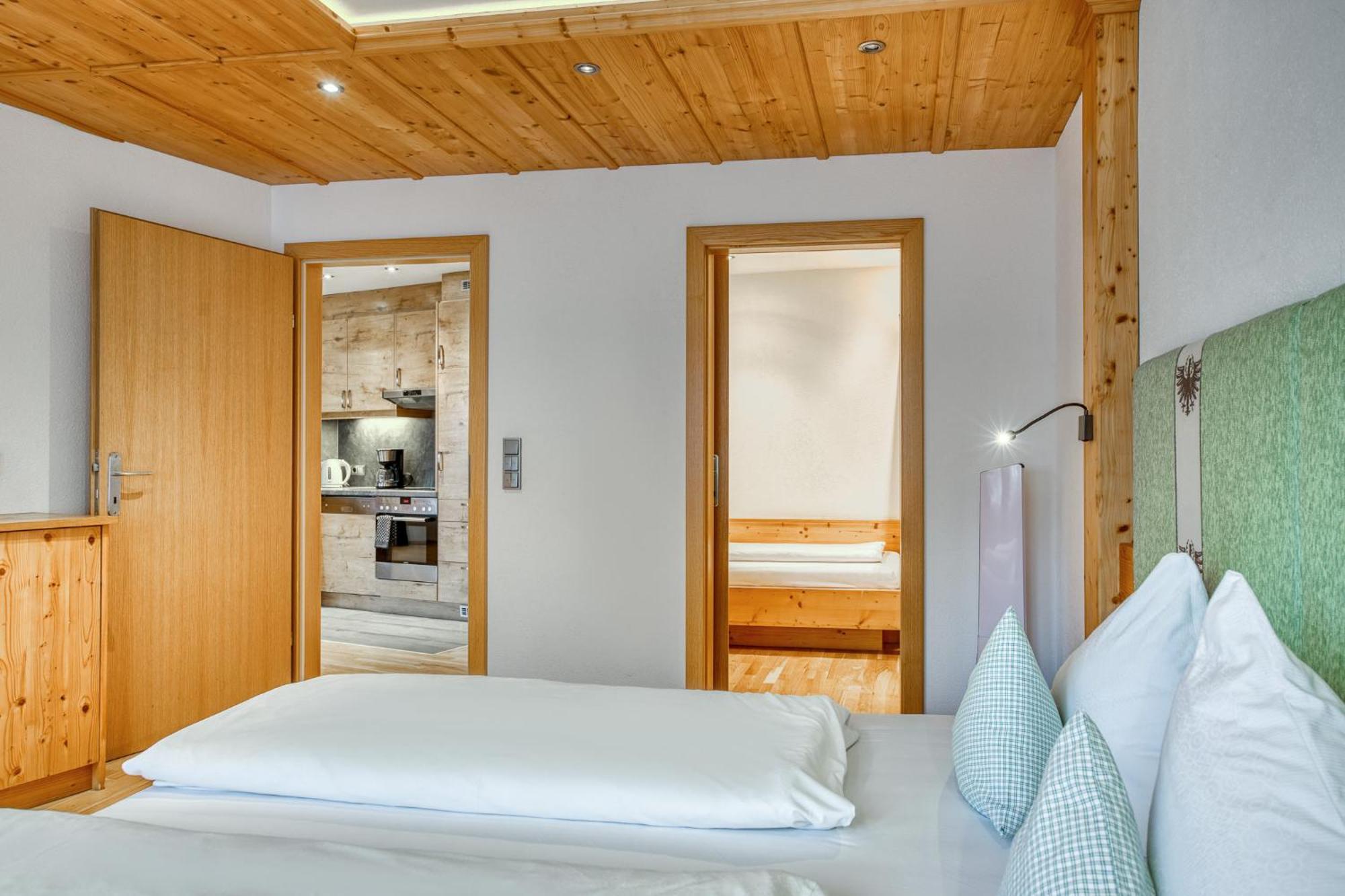 Hotel Alpenstolz 米耶德斯 客房 照片